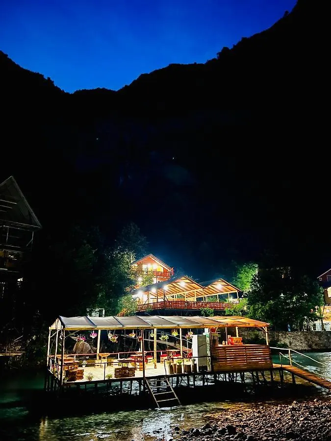 Guesthouse Zgiboza Moll' e Shoshit Albanie