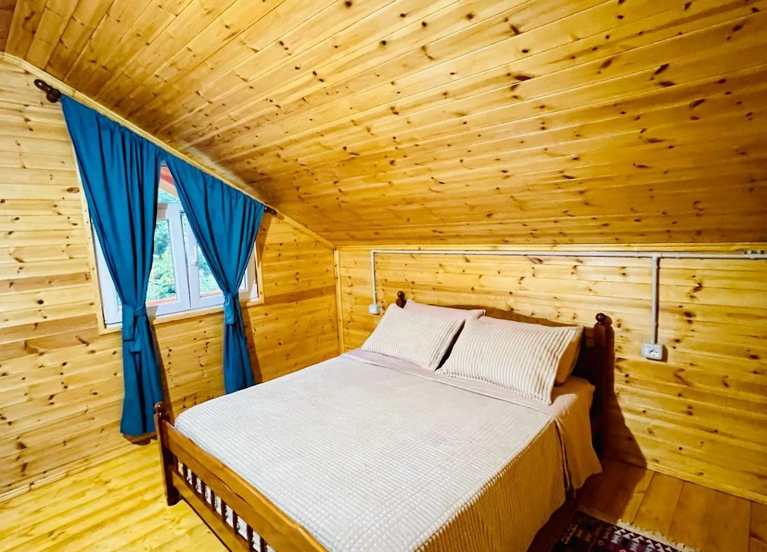 Guesthouse Zgiboza Moll' e Shoshit 0*,  Albanië